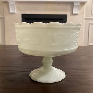 EO Brody Company Milk Glass Compote Dish Excellent Vintage Condition 5.5” tall